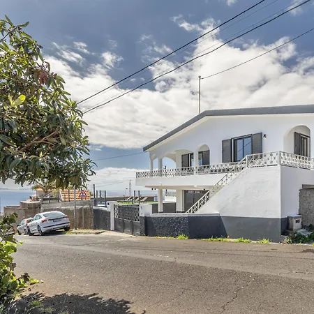 Maylily Seascape Villa *