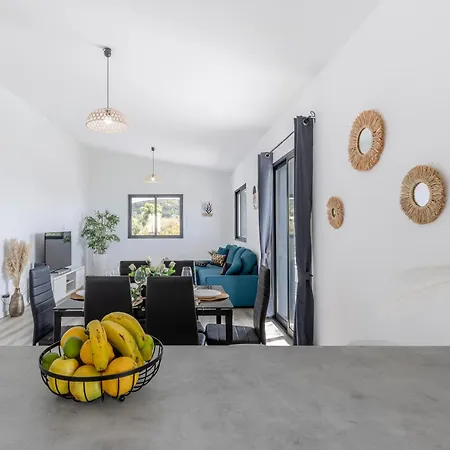 Maylily Seascape Villa Santa Cruz (Madeira)