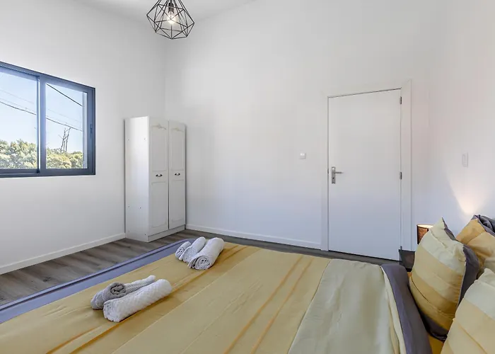 וילה Maylily Seascape