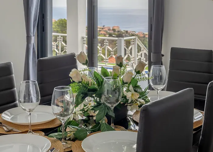 Maylily Seascape Villa Santa Cruz (Madeira)